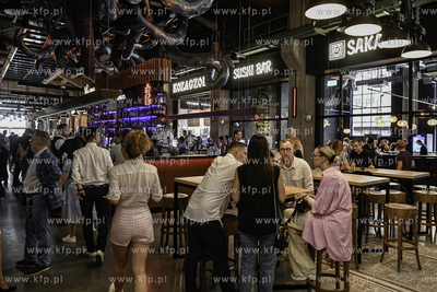 Otwarcie Food Hall Montownia w zabytkowej hali U-Bootów...