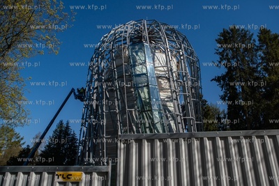 Budowa palmiarni w Parku Oliwskim. 20.04.2020 fot /...