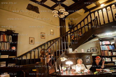 Gdansk. Filia Gdanskiej WiMBP. Spotkanie poetyckie...