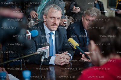 Gdansk. Urzad Marszalkowski. Konferencja prasowa poswiecona...
