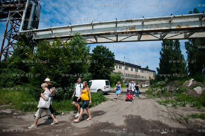 Stocznia Gdanska. Spacer z przewodniczka, bedacy czescia...