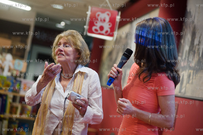 Gdansk. Biblioteka Manhattan w CH Manhattan. Spotkanie...