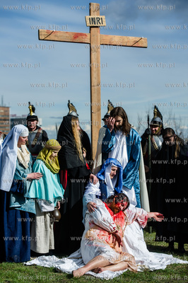 Wielki Piatek. Misterium Meki Panskiej na ulicach Gdanska.
03.04.2015
fot....