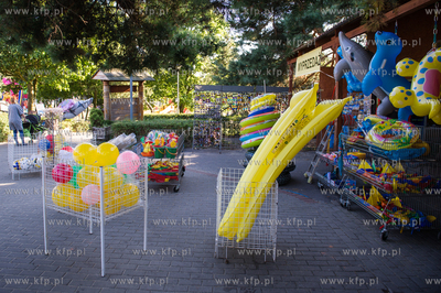 Gdansk. Letni wypoczynek na plazy miejskiej Stogi....