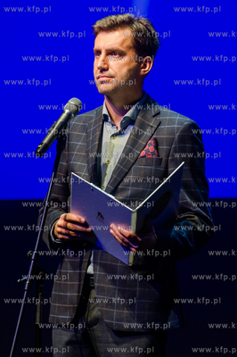 Gdynia. Teatr Muzyczny. Festiwal Filmow w Gdyni. Wprowadzenie...