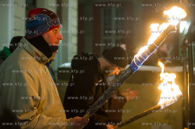 Gdansk. Dlugi Targ. Manifestacja przeciwko przyjmowaniu...