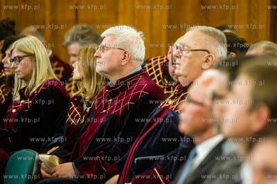 Gdansk. Oliwa. V Liceum Ogolnoksztalcace. Sesja Rady...