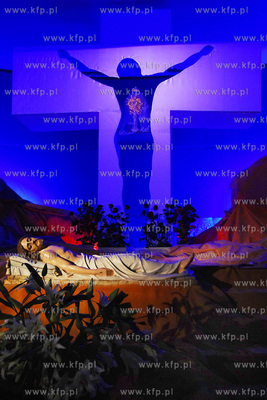 Grob panski w kosciele NMP Wspomozenia Wiernych w Rumi
06.04.2007
Fot....