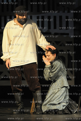 Teatr Muzyczny w Gdyni. III proba generalna spektaklu...