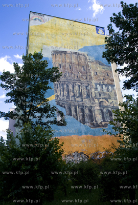 Ozdobne murale na blokach S.M. Zaspa. Autor, Pawel...