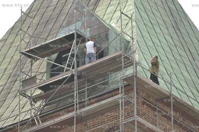 Koszalin. Proba samobojcza, mezczyzna wszedl na wieze...