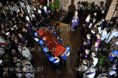 Pogrzeb pralata Henryka Jankowskiego w kosciele sw....