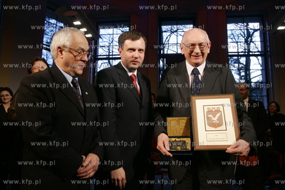 Wladyslaw Baroszewski otrzymal honorowe obywatelstwo...