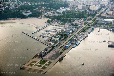 Gdynia, port, Swer Ko ciuszki, Akwarium Gdynskie. 26.09.2014...
