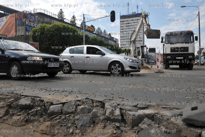 Gdansk. Remont al. Grunwaldzkiej na wysokosci C.H....