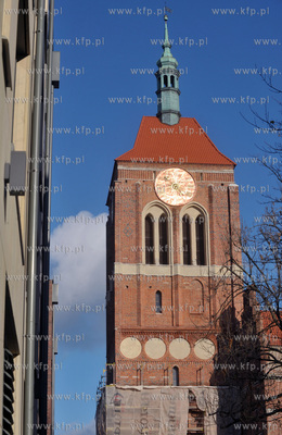 Na wieze kosciola sw. Jana powrocil zrekonstruowany...