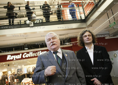 Gdansk. Centrum handlowe Manhattan. Premiera i promocja...