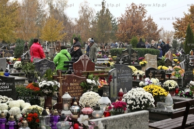 Gdansk Lostowice. Cmentarz. Wszystkich Swietych.
01.11.2014
fot....