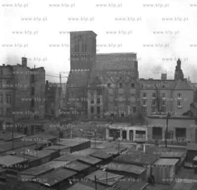 Gdansk, plac Dominikanski z targowiskiem przy ul. Podwale...