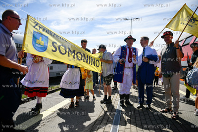 Kościerzyna. XXV Światowy Zjazd Kaszubów. Przyjazd...