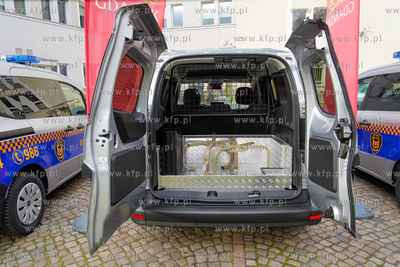 Urząd Miejski w Gdańsku. Przekazanie 3 nowych radiowozów...