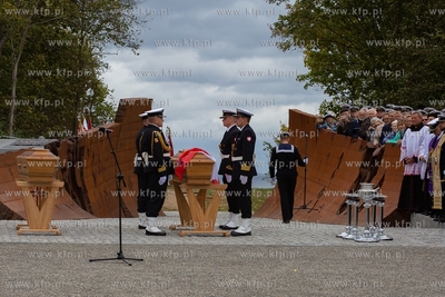 Gdynia, Cmentarz Marynarki Wojennej.  Uroczysty pogrzeb...