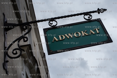 Szyld "Adwokat". 20.02.2019 / Fot. Anna Rezulak / KFP