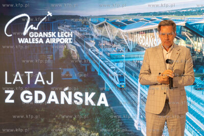 Port Lotniczy Gdańsk im. Lecha Wałęsy. Nz. Konferencja...