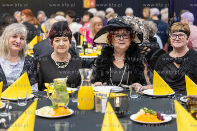 Port Lotniczy Gdańsk im. Lecha Wałęsy. Bal seniora...