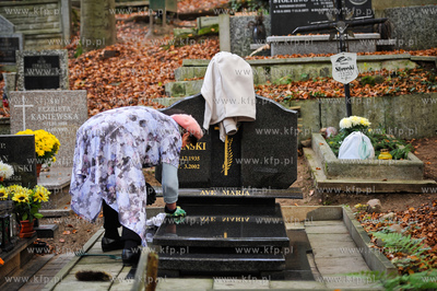 Gdansk. Cmentarz Srebrzysko.
28.10.2011
fot. Mateusz...