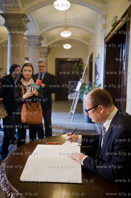 Gdansk. Nowy Ratusz. awel Adamowicz - prezydent Miasta...