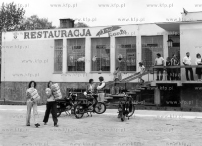 Restauracja Pod Kania w Przodkowie na Kaszubach. 05.1975...