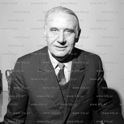 Zygmunt Szymczak, stoczniowiec Stoczni Gdanskiej, zakladowy...