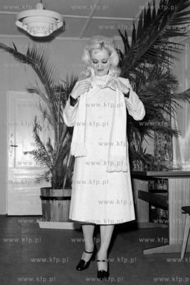 Pokaz mody przygotowany przez Wojewódzkie Przesiębiorstwo...