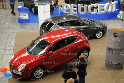 Trojmiejskie Targi Motoryzacyjne w hali wystawienniczej...