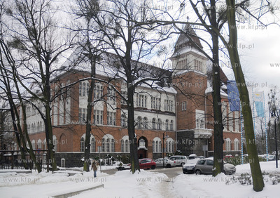 Zimowy Sopot. Nz. Soposki magistrat w zimowej szacie
03.02.2010
Fot....