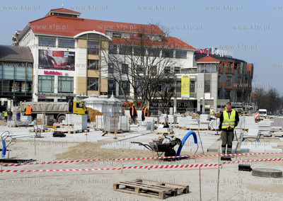 Sopot. Remont Placu Przyjaciol Sopotu. Zakonczenie...