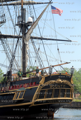 Gdansk. HMS Bounty, replika XVIII wiecznego zaglowca...