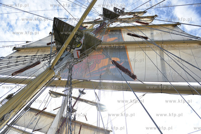 Dzien na Darze Mlodziezy ze studentami Akademii Morskiej...