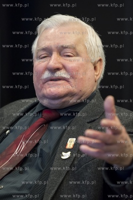 Gdańsk. Konferencja Lecha Wałęsy w sprawie swojej...