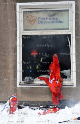 Gdansk. Podwale Staromiejskie. Pozar w Biurze Powiatowym...