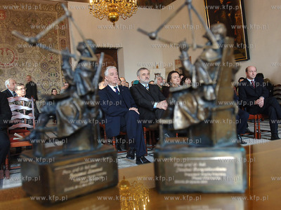 Wreczenie Nagrod Heweliusza. Tegoroczymi laureatami...