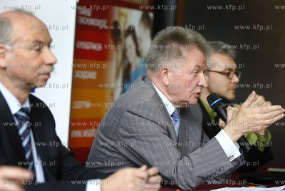 Gdynia. Wyzsza Szkola Administracji i Biznesu. Pierwsza...