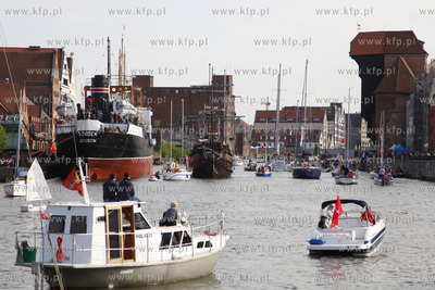 Gdansk. Oficjalne rozpoczecie sezonu zeglarskiego....
