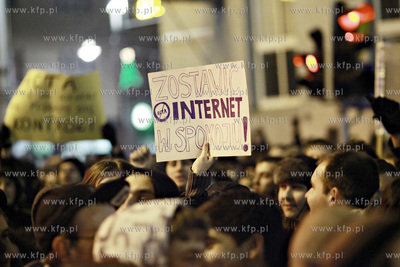 Gdynia, Protest internautow przeciwko podpisaniu przez...