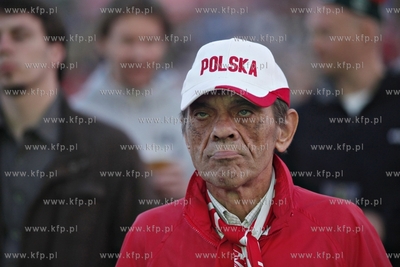 Gdansk. Mistrzostwa Europy w Pilce Noznej. Kibice ogladaja...