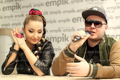 Galeria Baltycka w Gdansku. Promocja nowej plyty Donatana...