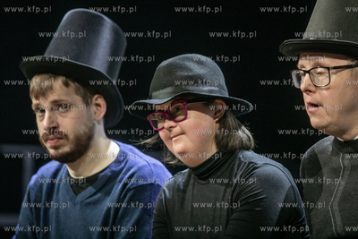 Festiwal Świat Mało Znany. Przegląd Teatralny w...