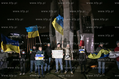 Stand With Ukraine. Wiec poparcia dla Ukrainy na placu...