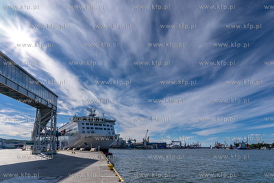 Terminal Promowy Portu Gdynia. Ceremonia nadania imienia...